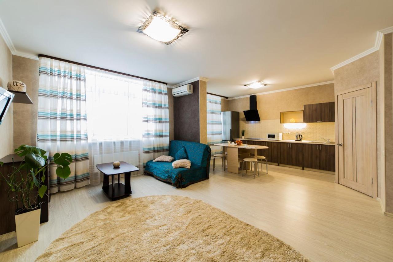 Studio Apartment on Bazhana Kiev Esterno foto